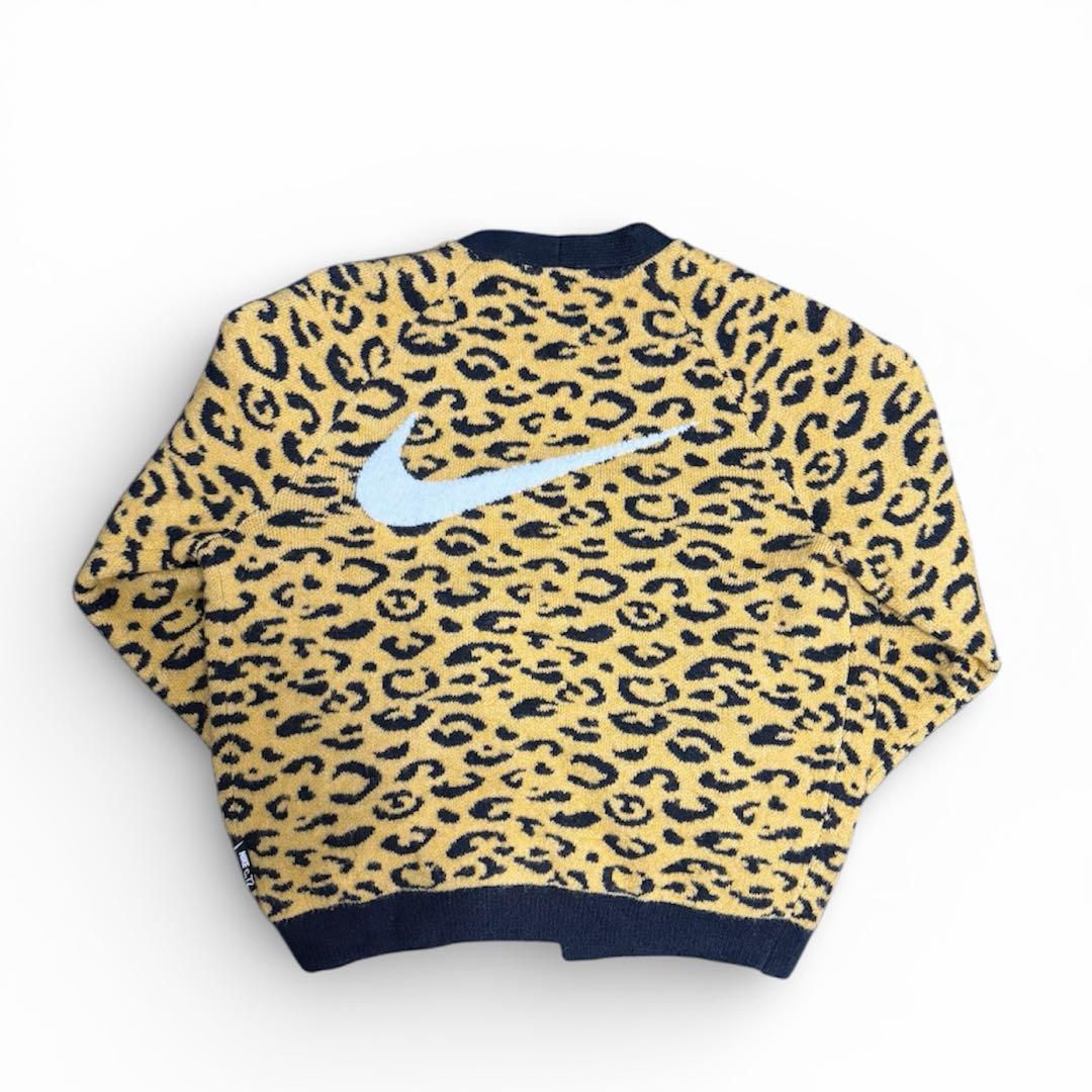 NIKE カーディガン
