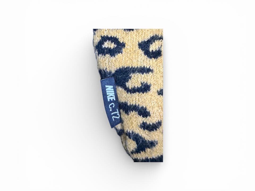 NIKE カーディガン