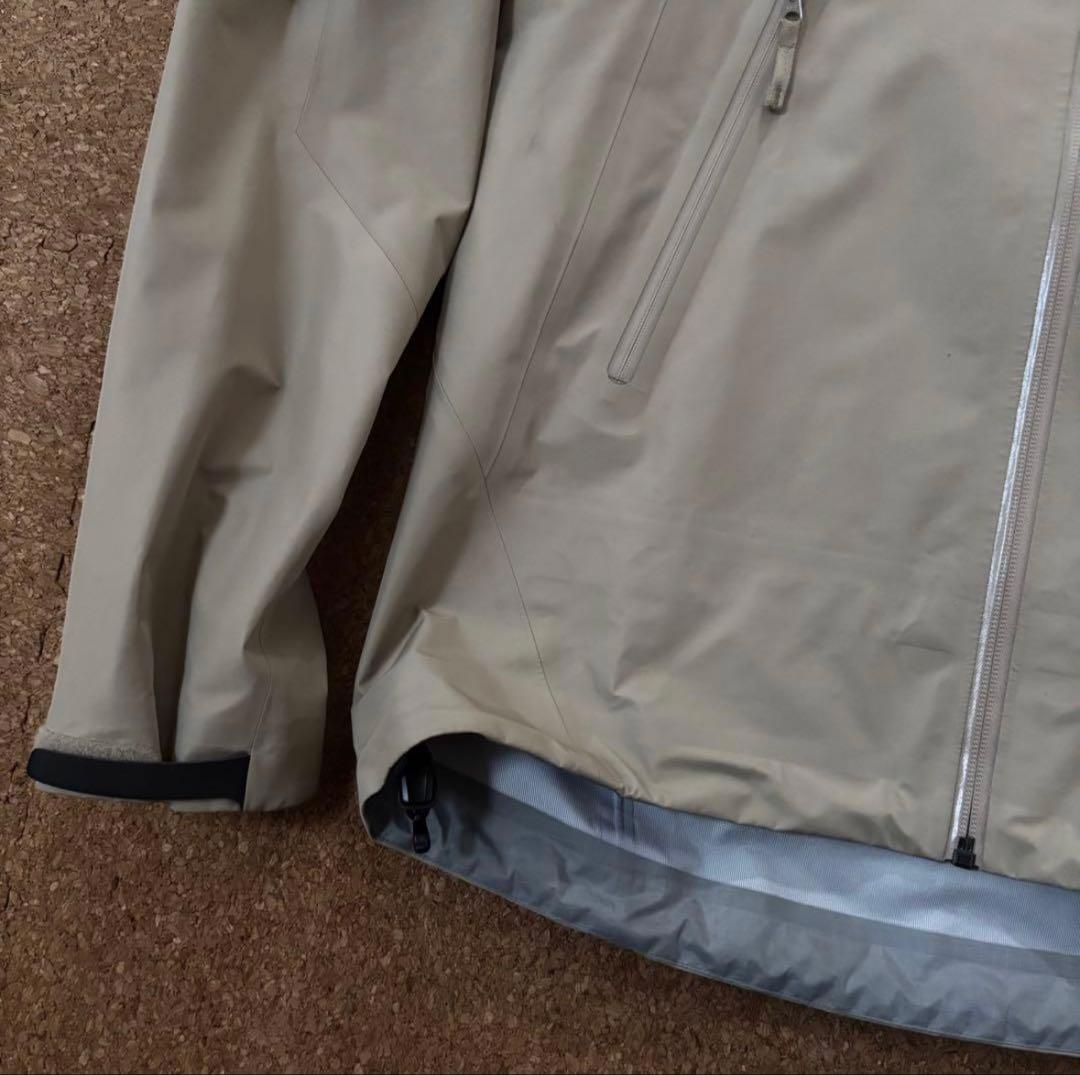 ARC'TERYX アークテリクス　ベータLT メンズXS ベージュ　ナイロン