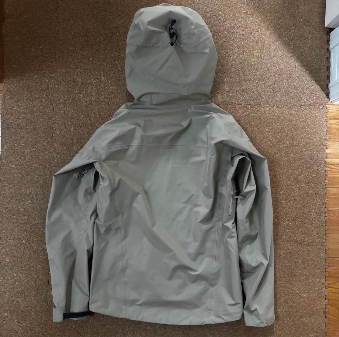 ARC'TERYX アークテリクス　ベータLT メンズXS ベージュ　ナイロン