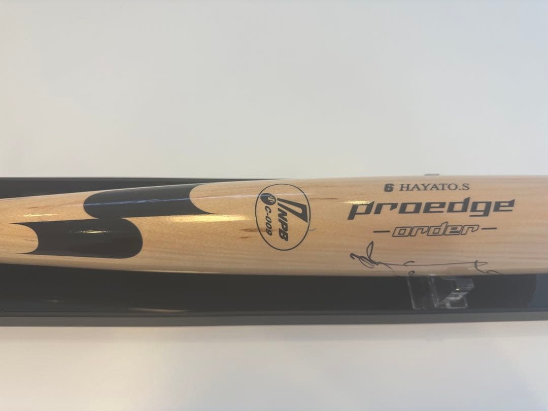 坂本勇人選手 ジャイアンツ 巨人 支給品・未使用バット　サイン入り