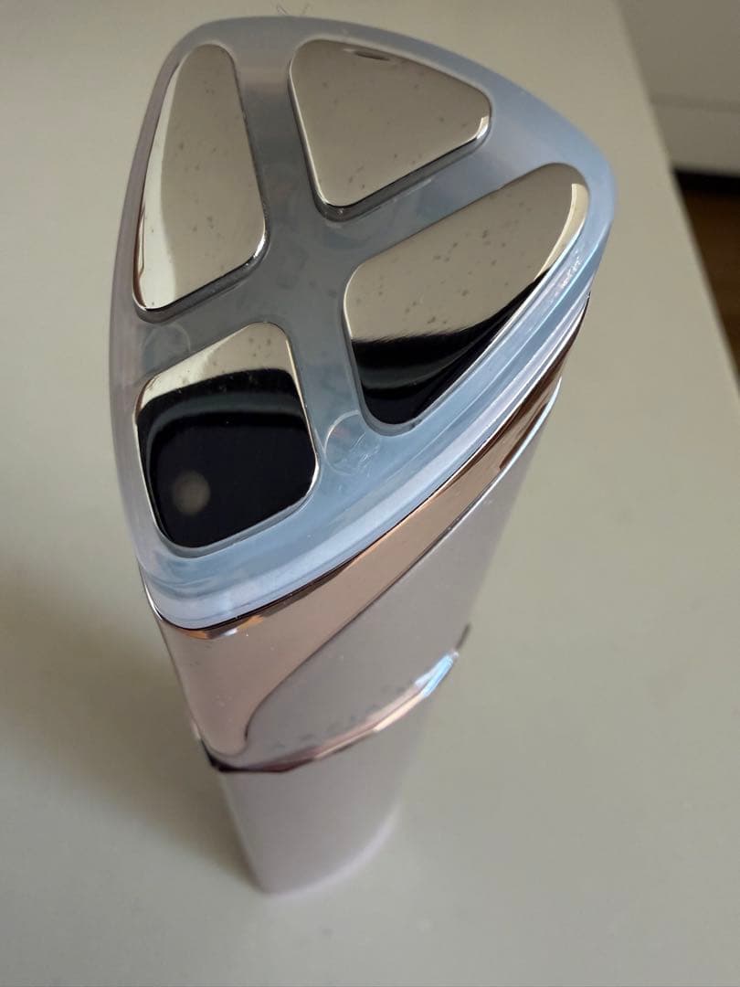 アクシージア AXXZIA MATE FOR EYES 美顔器