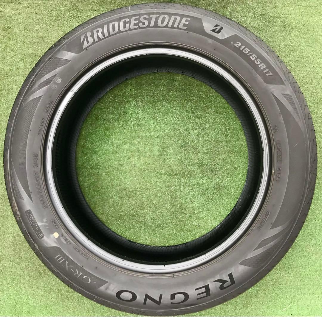 215/55 R17 BRIDGESTONE REGNOサマータイヤ 2024年