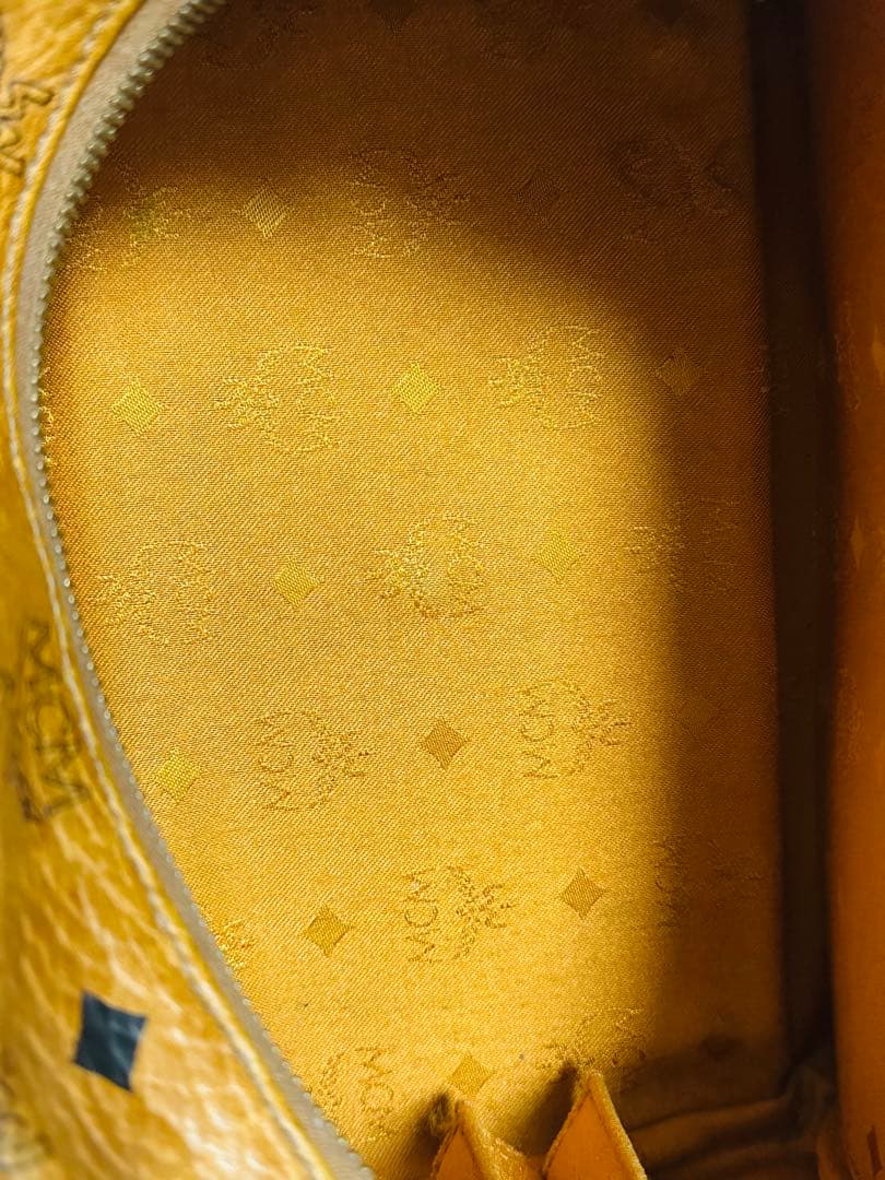 MCM ボストンバッグ ベージュ ロゴプリント