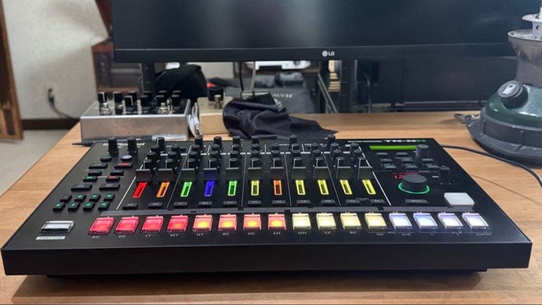 Roland　AIRA series TR-8S tr8s