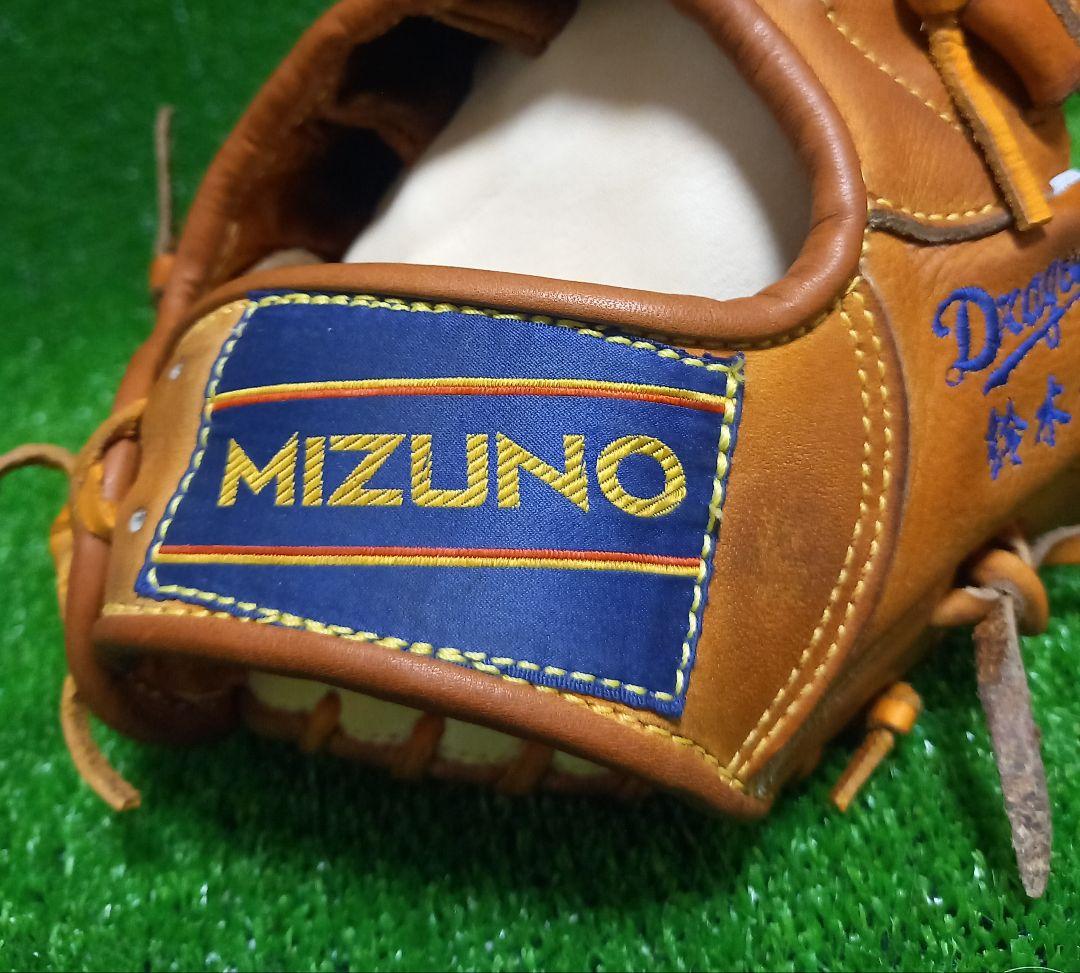 美津濃ワールドウィン硬式グローブ 中日ドラゴンズ鈴木孝政投手刺繍入り 赤カップ