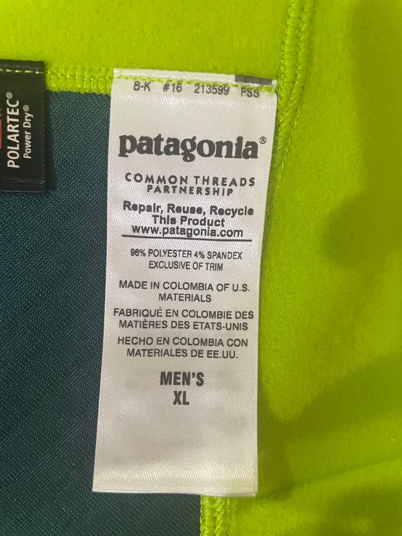 セール！Patagonia パーカー