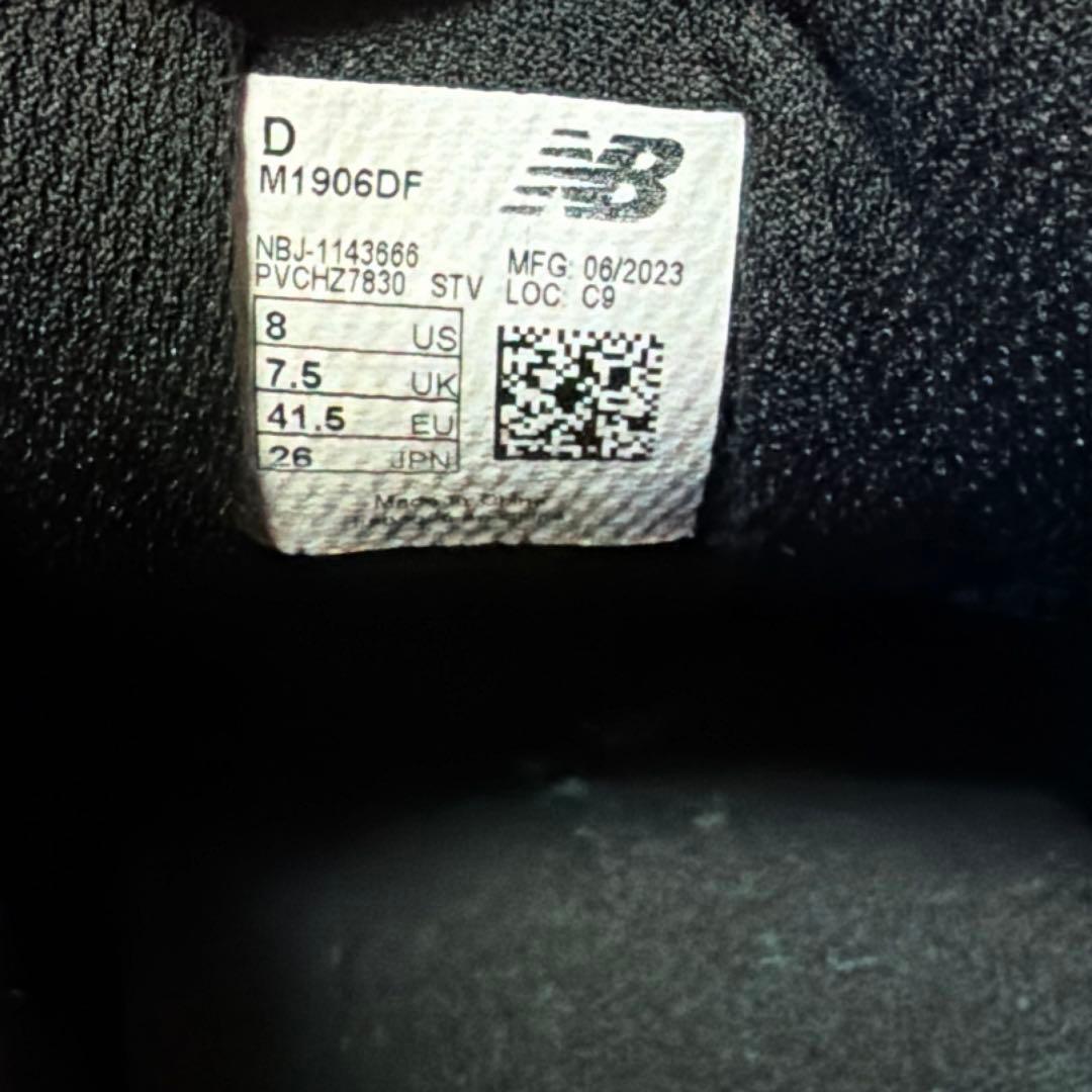 【美品】New Balance M1906DF