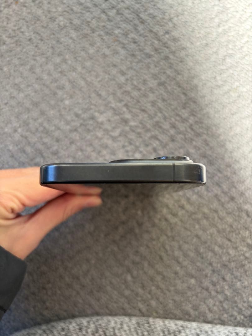 iPhone15Pro、128GB