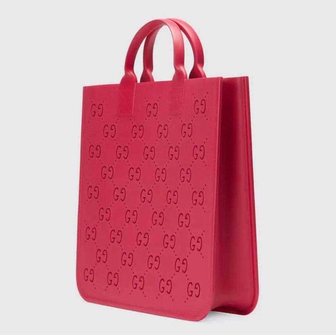 【新品】グッチ ラバートートバック ピンク色　GGロゴ ピンク トートバッグ