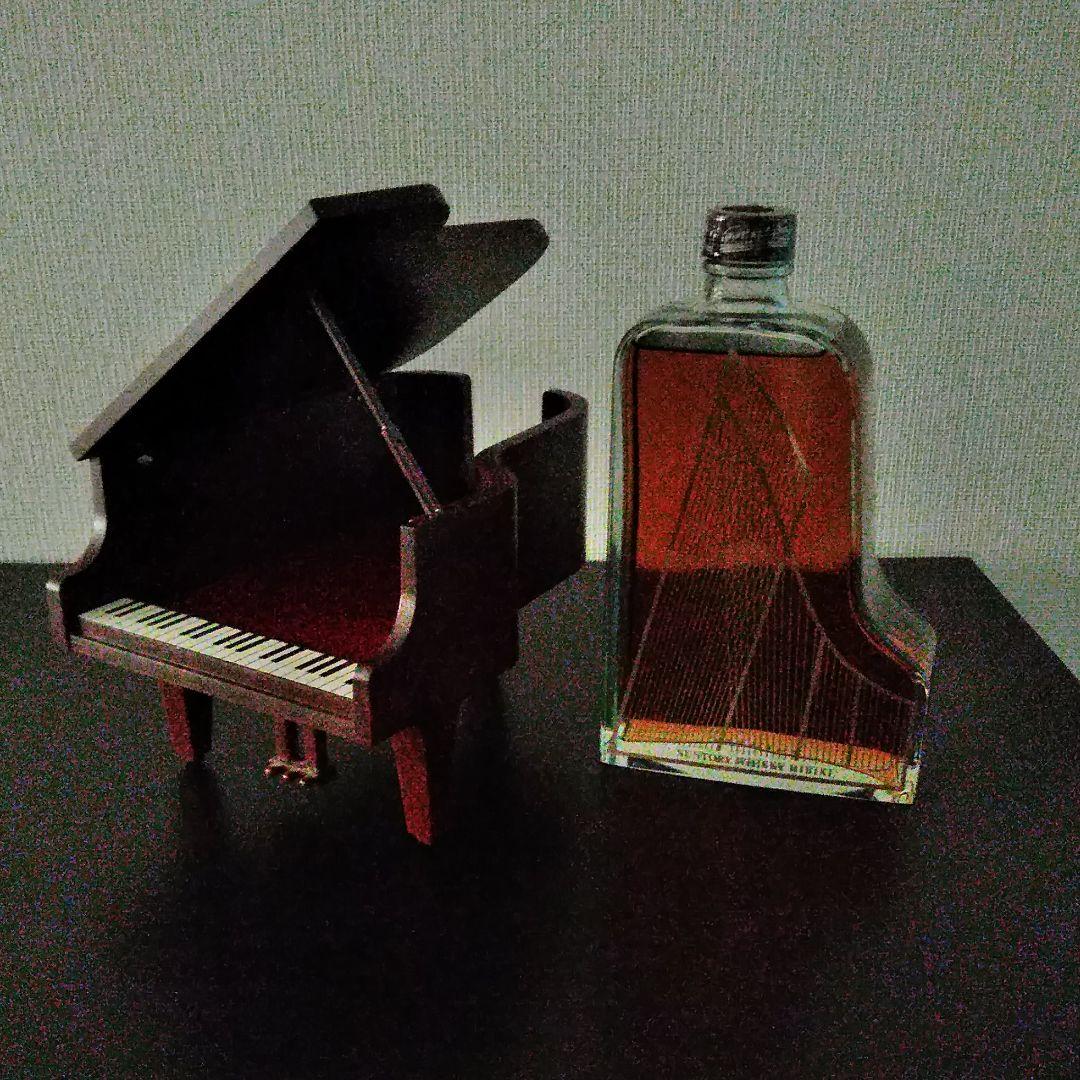 大特価♪サントリーウイスキー響グランドピアノHIBIKI 600ml
