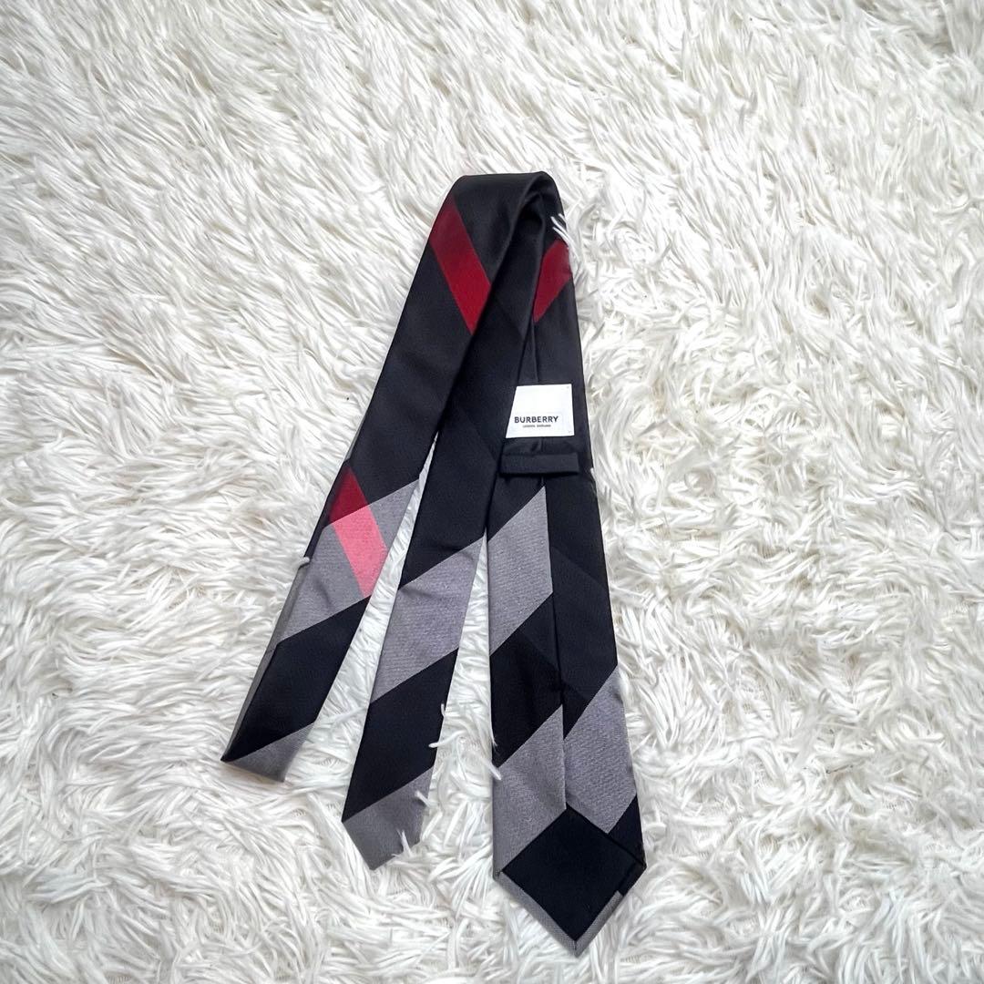 【極美品】Burberry バーバリー ネクタイ 現行タグ ノバチェック シルク