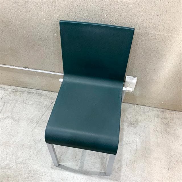 ヴィトラ（vitra）.03（ゼロスリー）チェア①