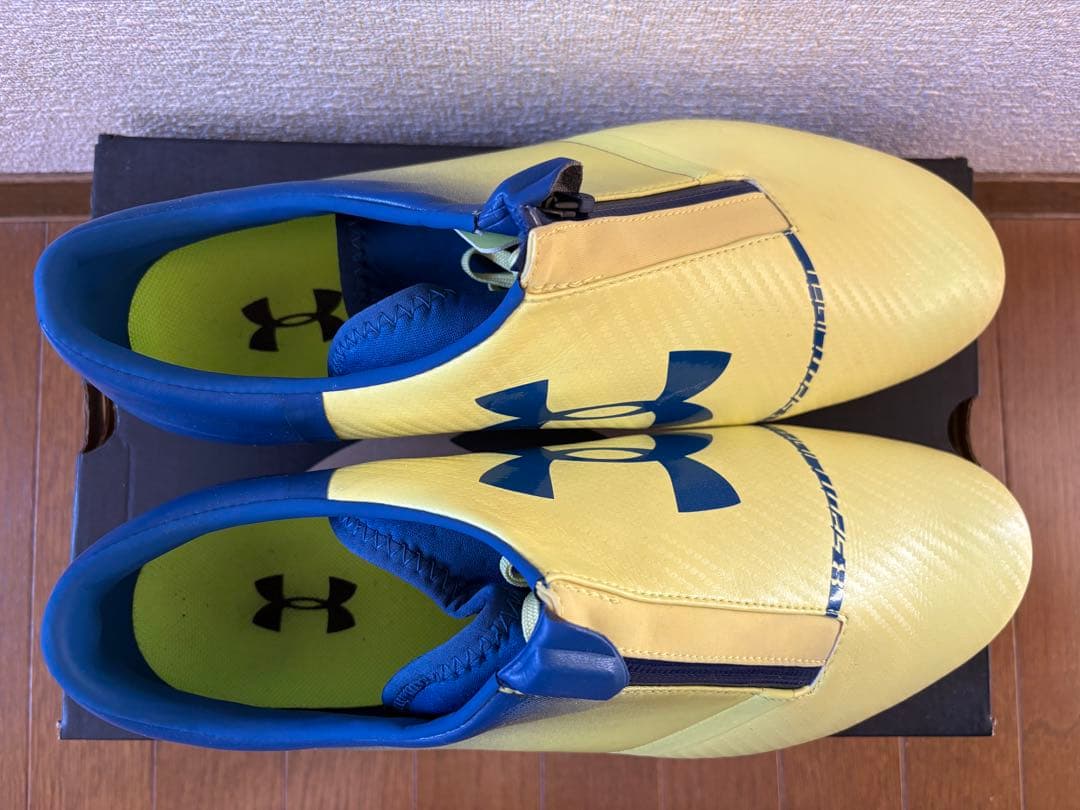 UNDER ARMOUR サッカーシューズ イエロー/ブルー