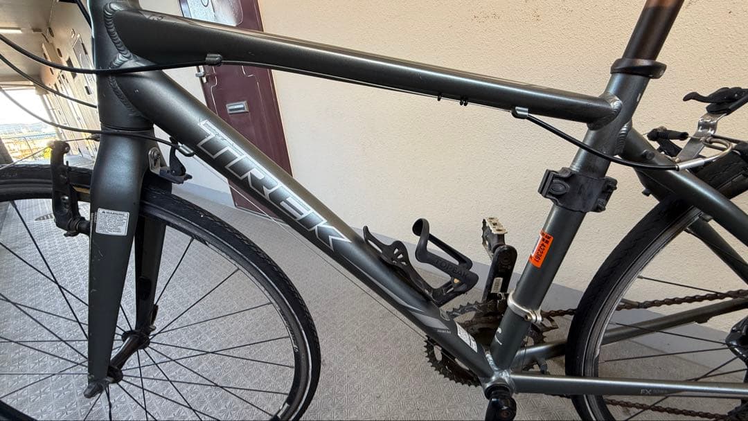 TREKクロスバイク 700C グレー トレック