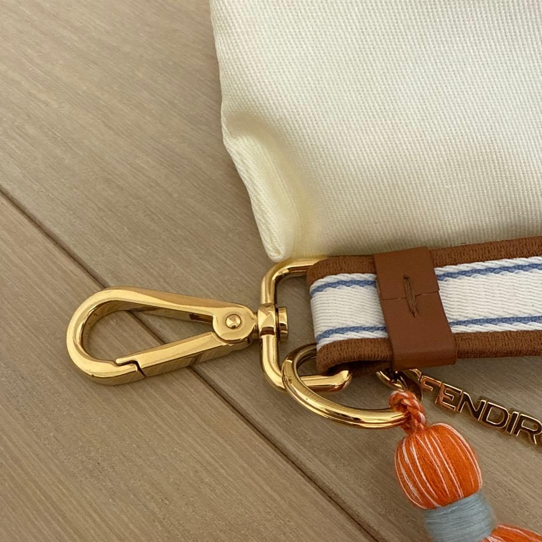 FENDI タッセルキーホルダー　未使用品