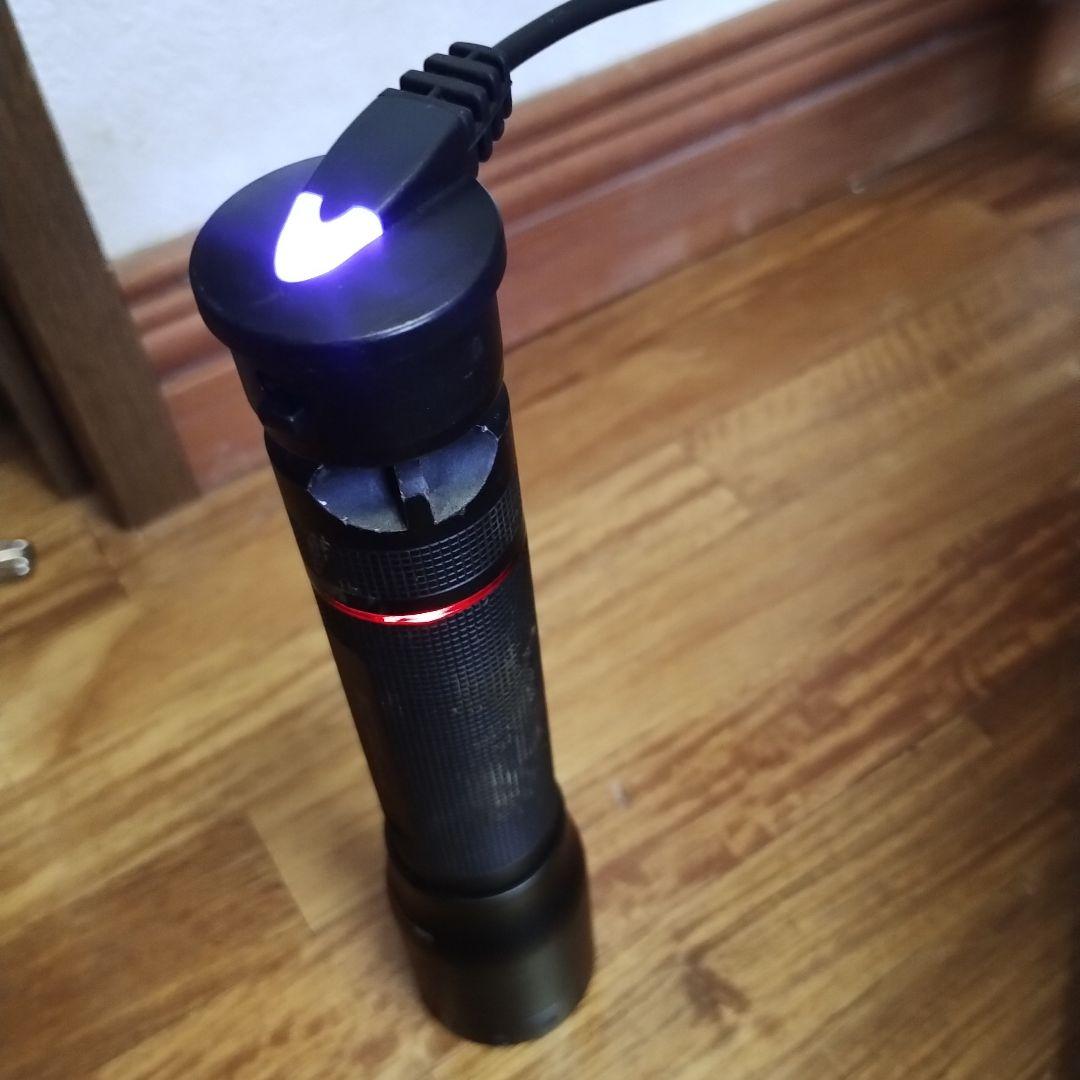 LEDLENSER 懐中電灯 充電器ホルダーケースストラップ付きNo1
