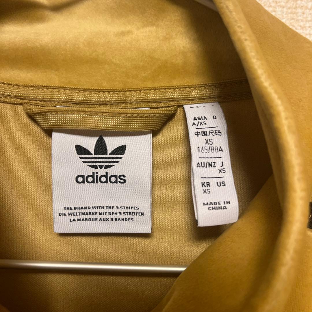 adidas ベロアトラックジャケット　ジャージ