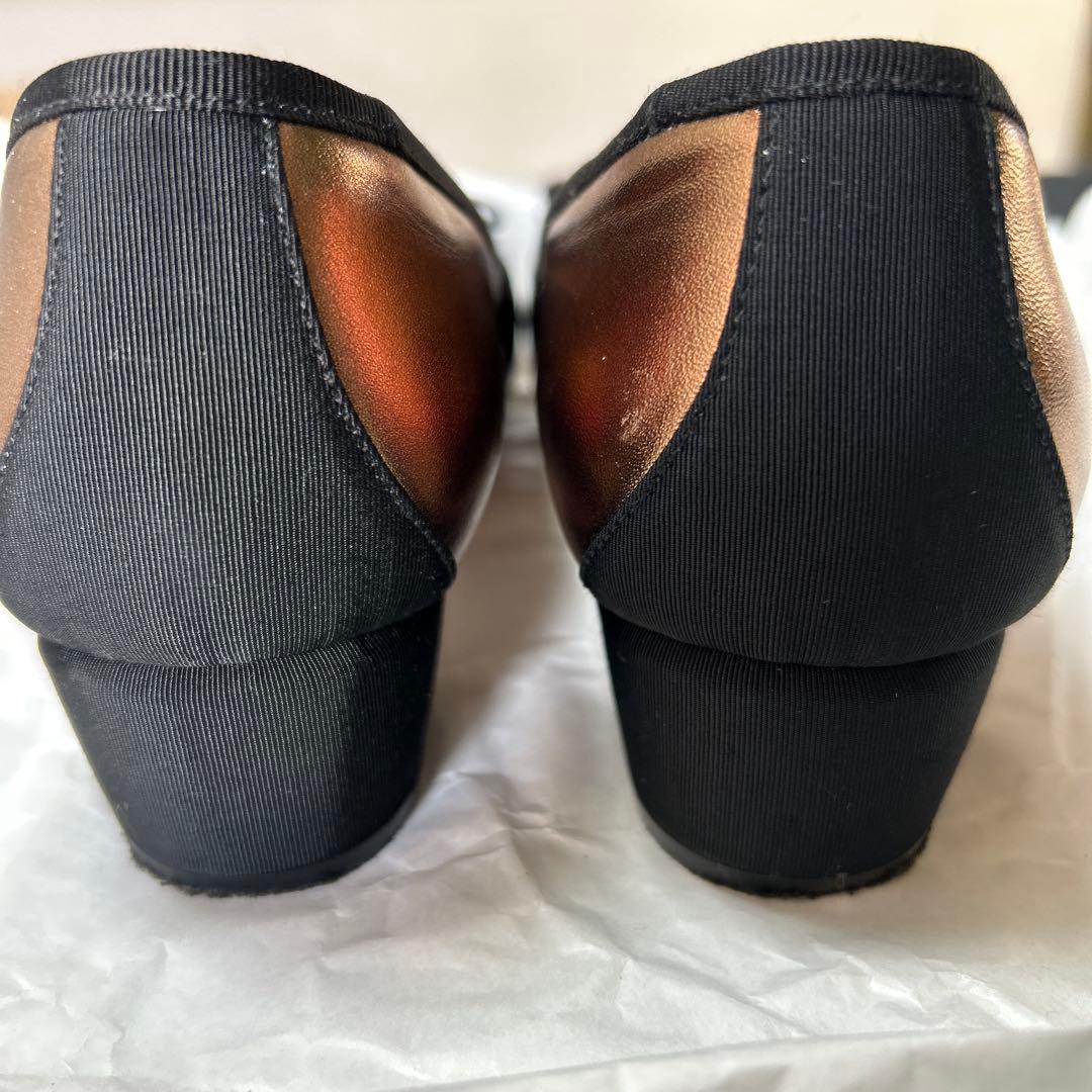 極美品 SalvatoreFerragamo ヴァラリボン パンプス ゴールド