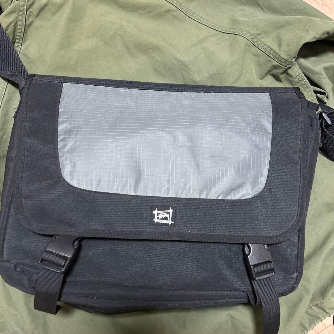 old stussy ステューシー　黒　 メッセンジャーバッグ　古着　y2k