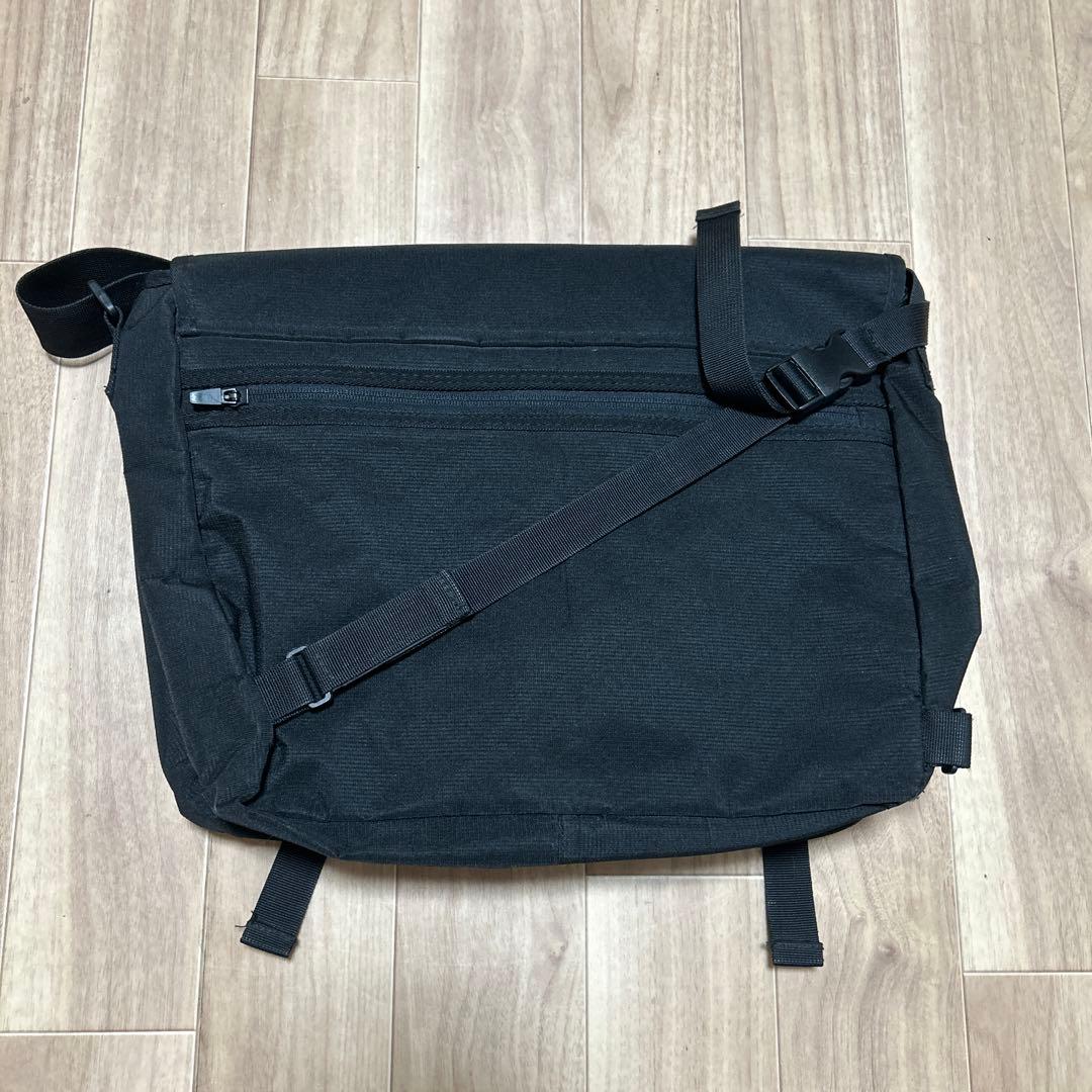 old stussy ステューシー　黒　 メッセンジャーバッグ　古着　y2k