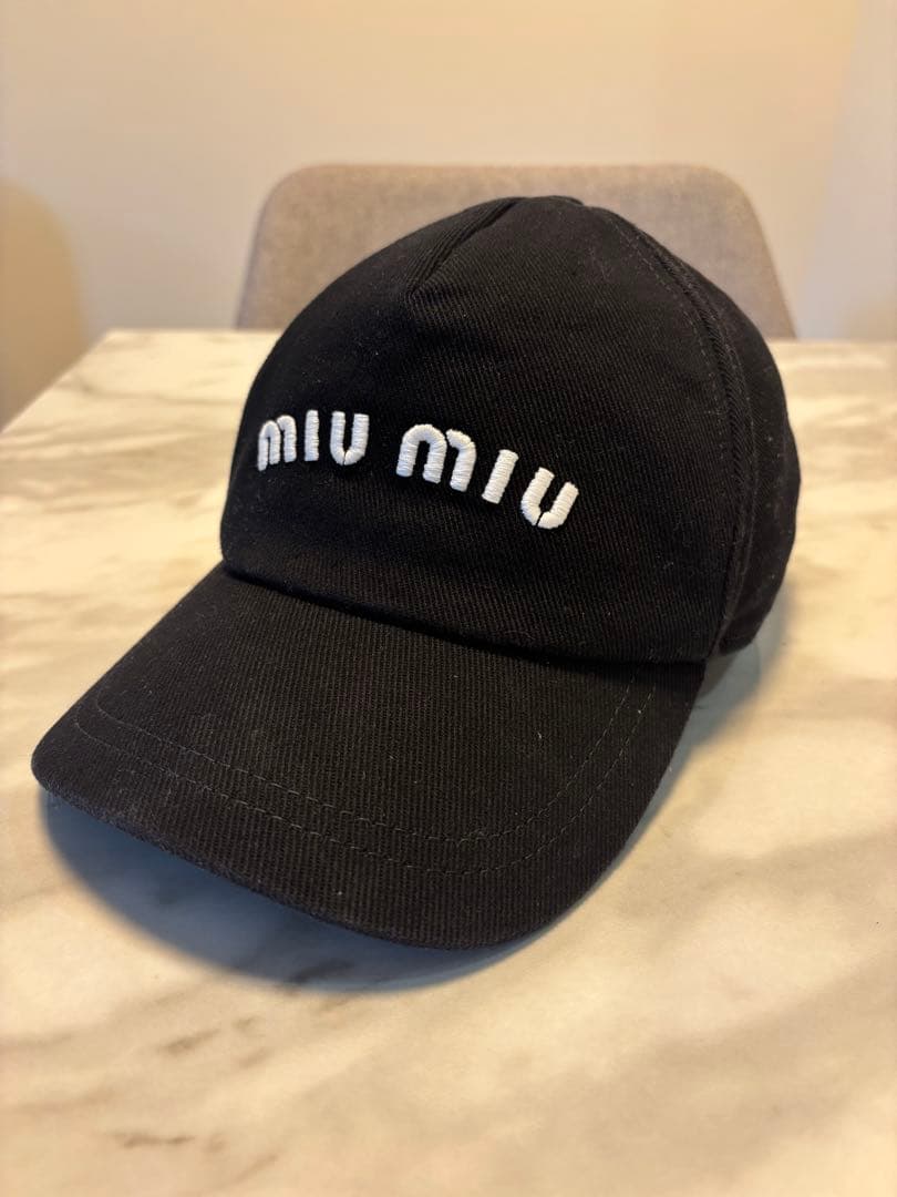 miu miu キャップ