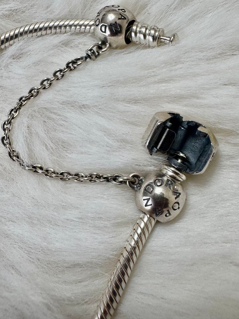 極美品　PANDORA パンドラ ブレスレット