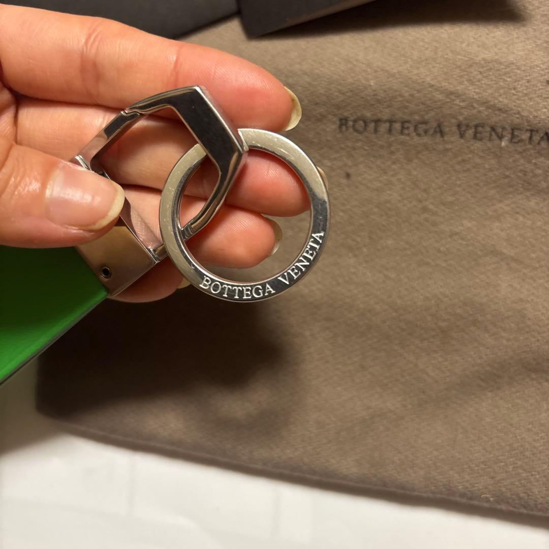 限定値下げ 新品 BOTTEGA VENETA ストラップ バックチャーム