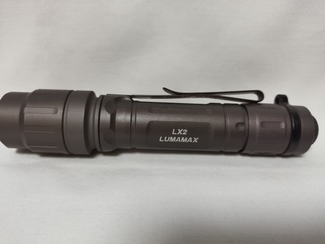 (J-30)SURE-FIRE LX2 LUMAMAXフラッシュライト　ユーズド