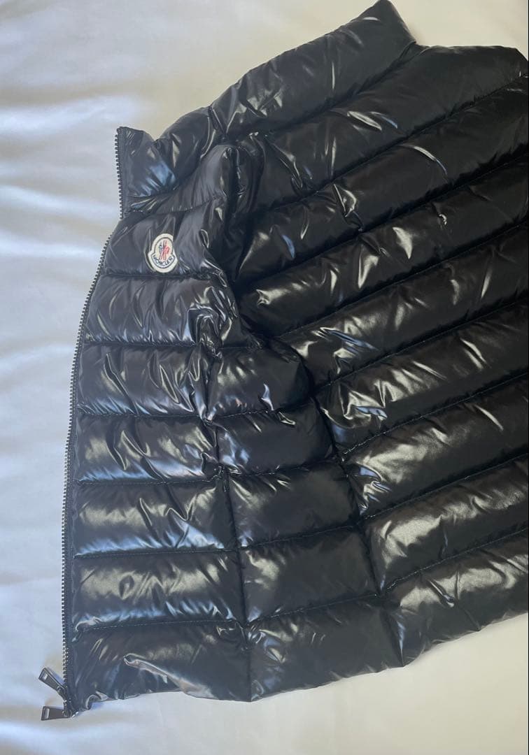 モンクレール 【MONCLER】 のダウンベスト(レディース)(黒)サイズ【0】