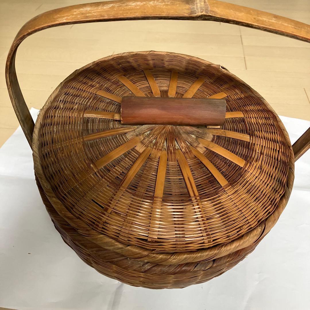 竹細工のかご