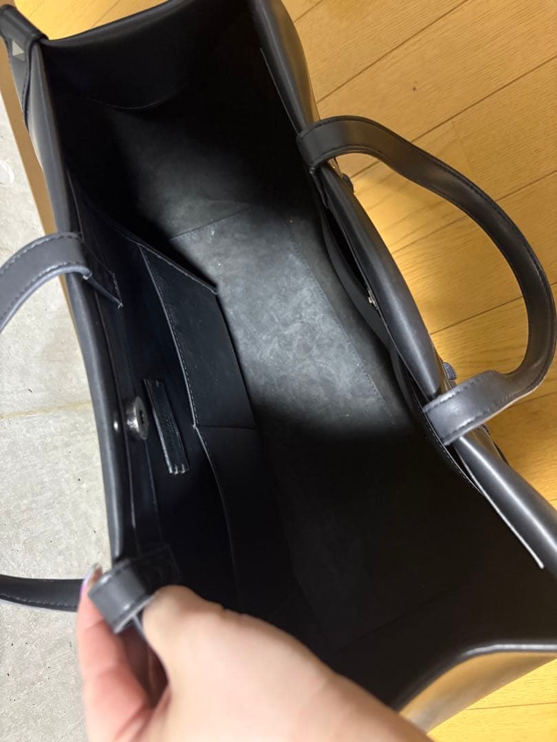 m：Valentino VLTN トートバッグ 黒
