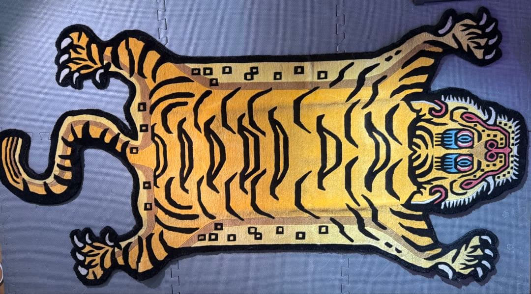 チベタンタイガーラグ　Lサイズ　ウール　slowtiger