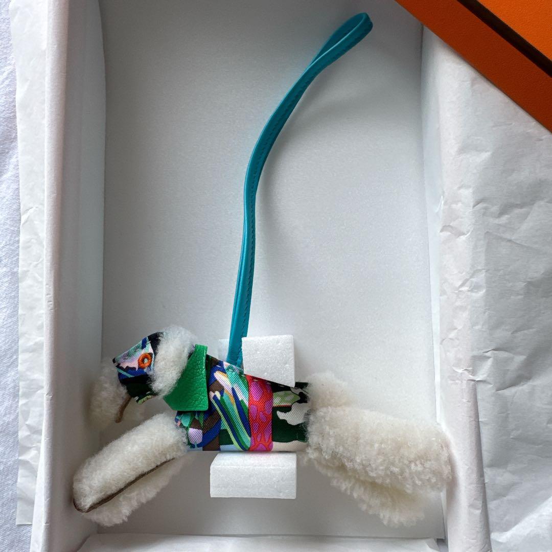 【美品】エルメス　バディチャーム　限定カラー　レア