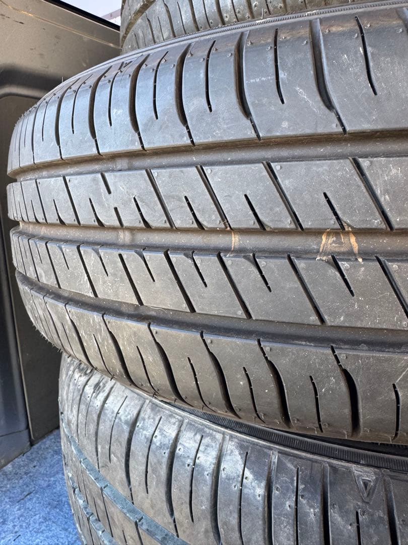 4本セット Goodyear EfficientGrip 195/60-17