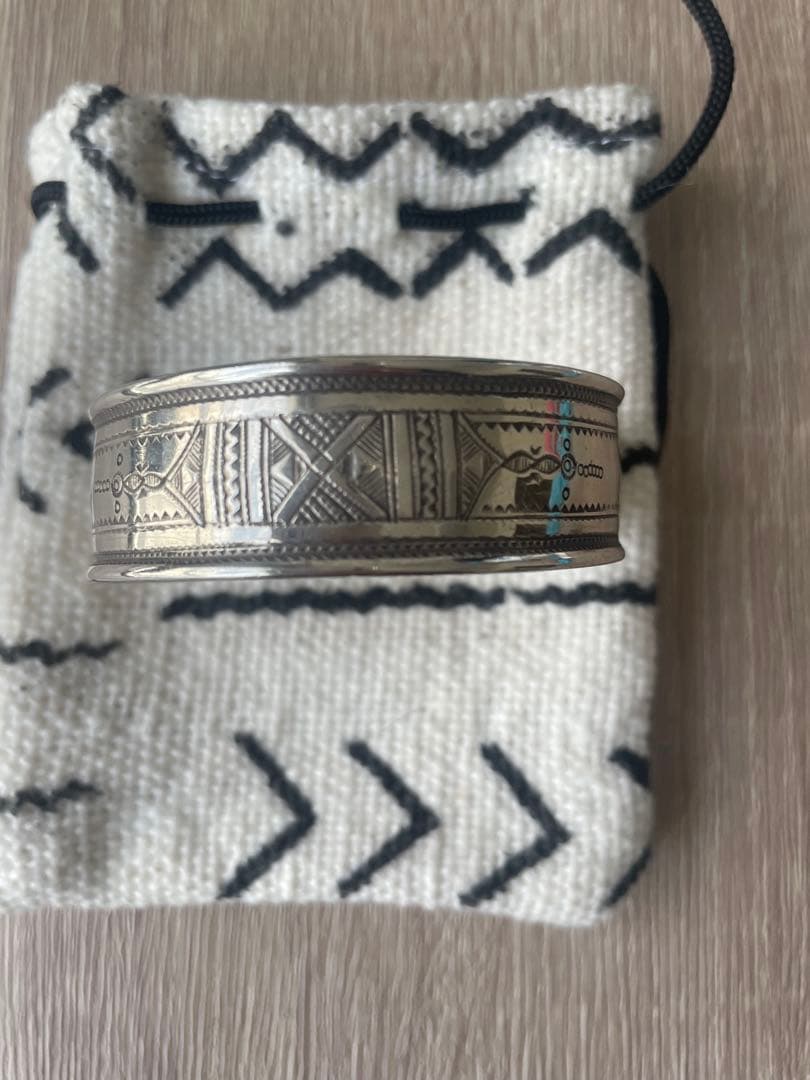 トゥアレグシルバー　Adawat'n Tuareg バングル　メンズ　美品