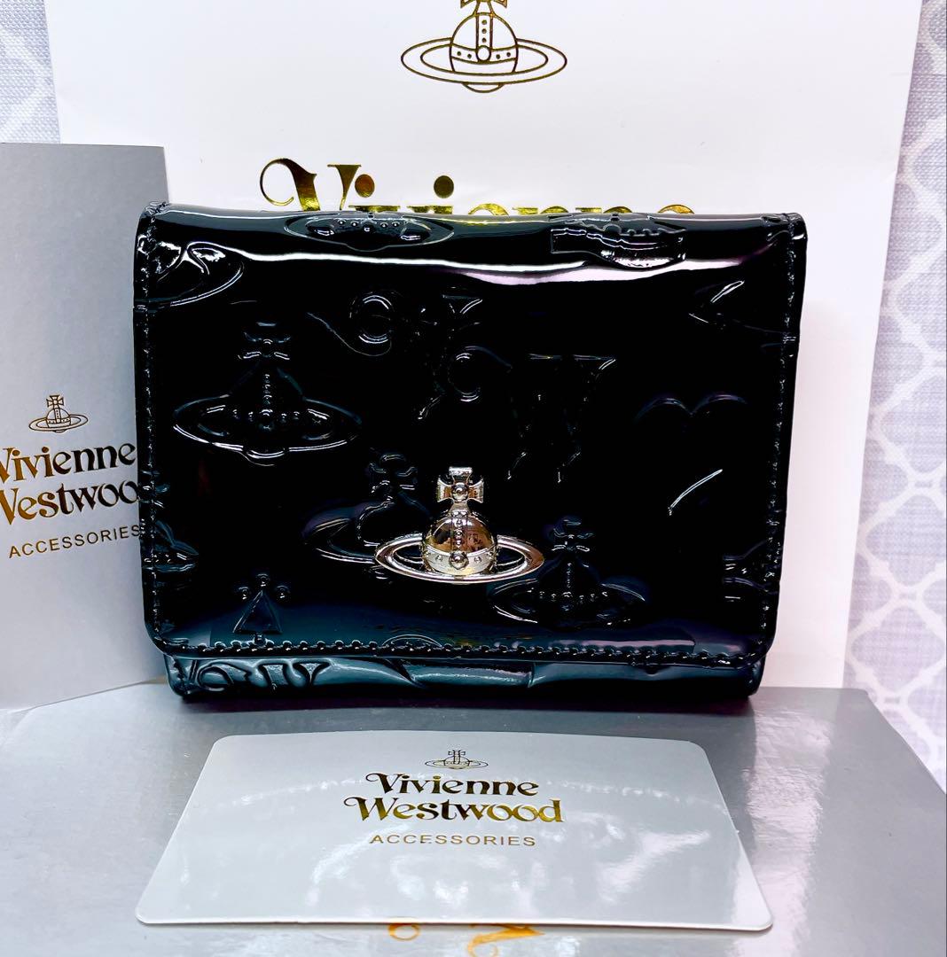 【内側に素敵な柄♡新作】Vivienne Westwood 折財布 黒エナメル