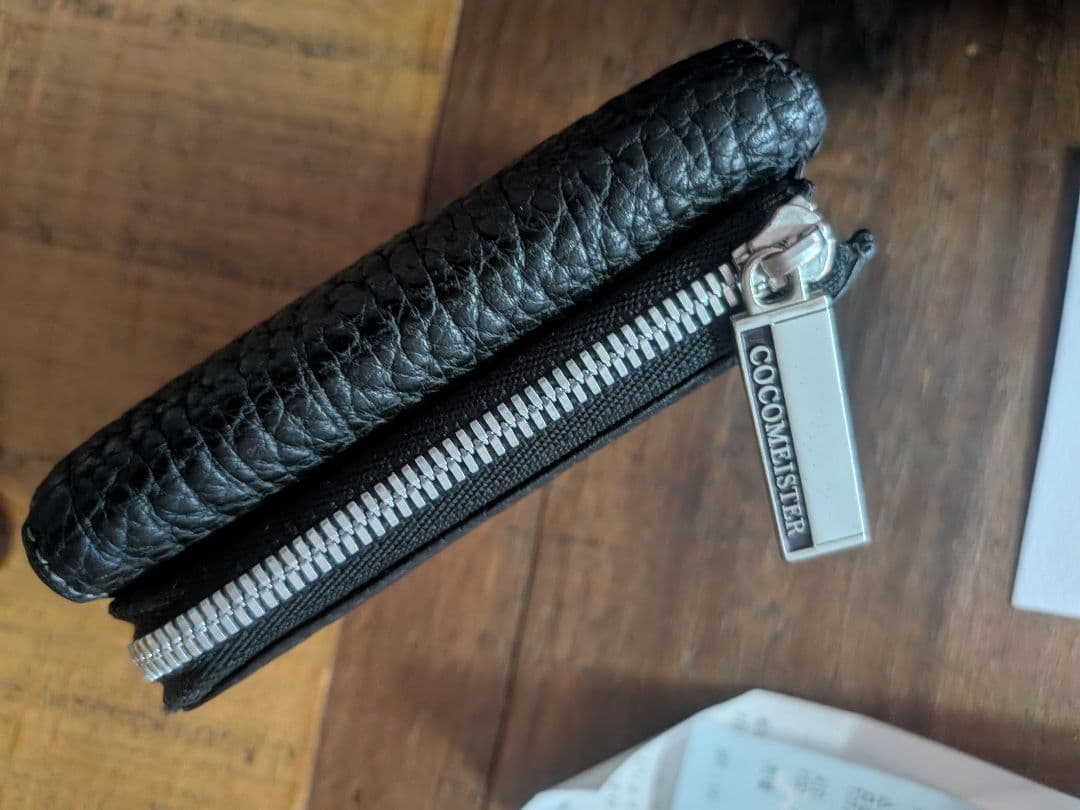 COCOMEISTER マットシュリンクカムラッド 三つ折り財布 ブラック