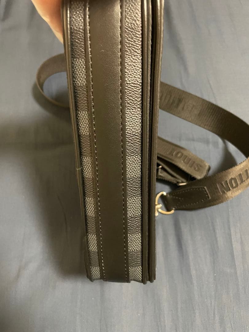 LOUIS VUITTON メッセンジャーバッグ ブラック