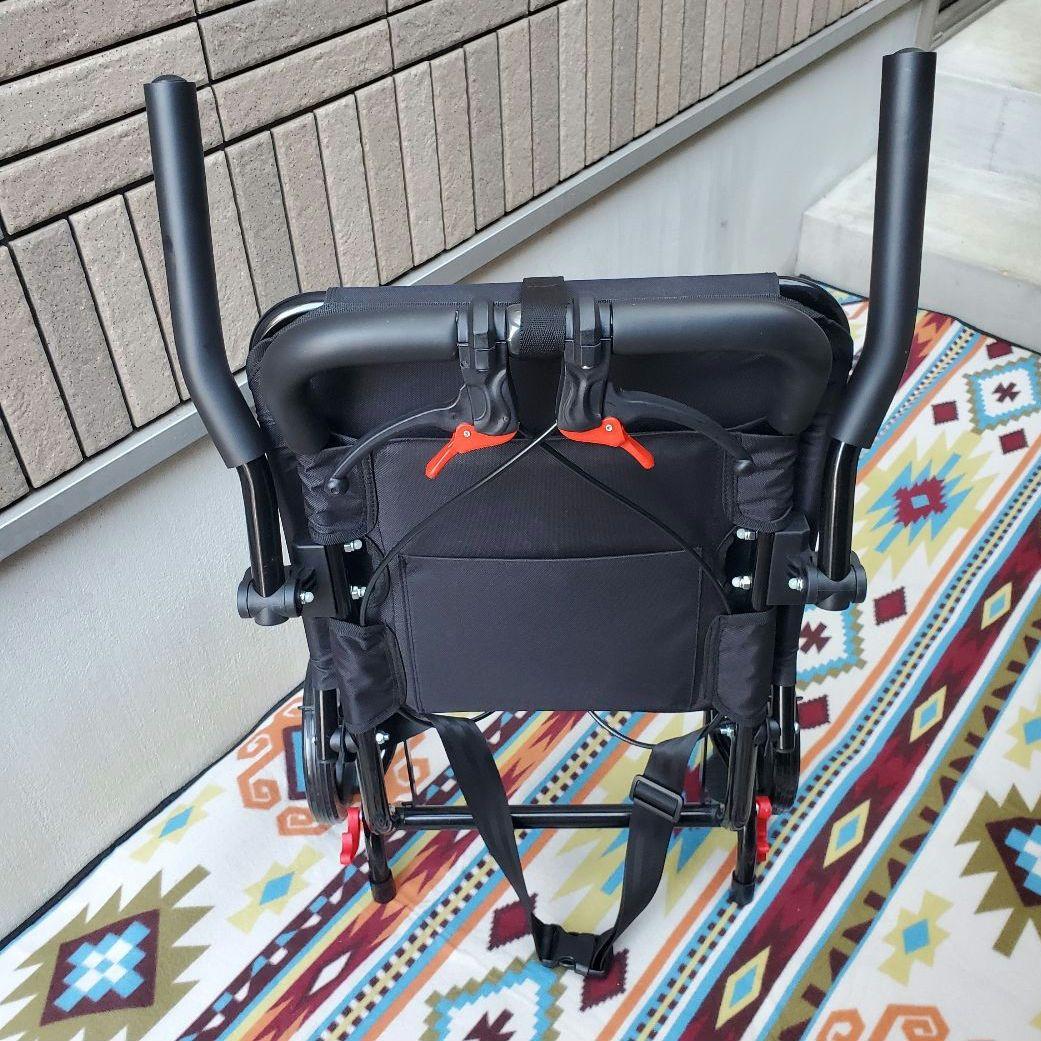 Y037 介助用車椅子 軽量 コンパクト 介助ブレーキ付 ノーパンクタイヤ 介護