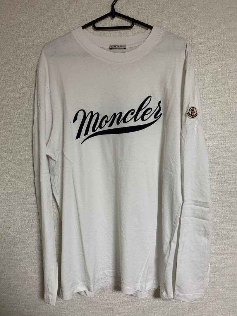 値下げ　モンクレール　ロゴ入り 長袖Tシャツ M