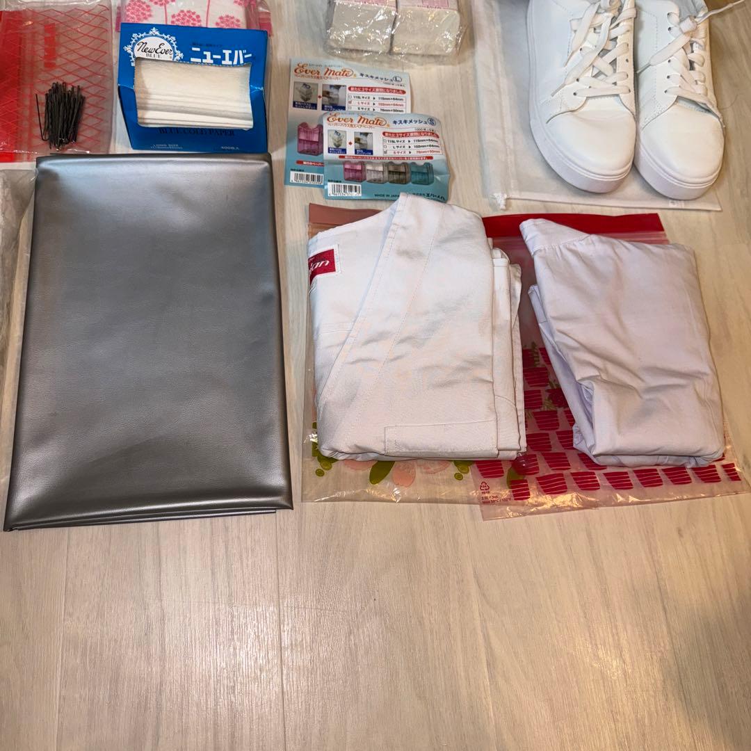 美容専門学校　入学　教材一式　キャリー&バッグ + 国試対策本2冊付き