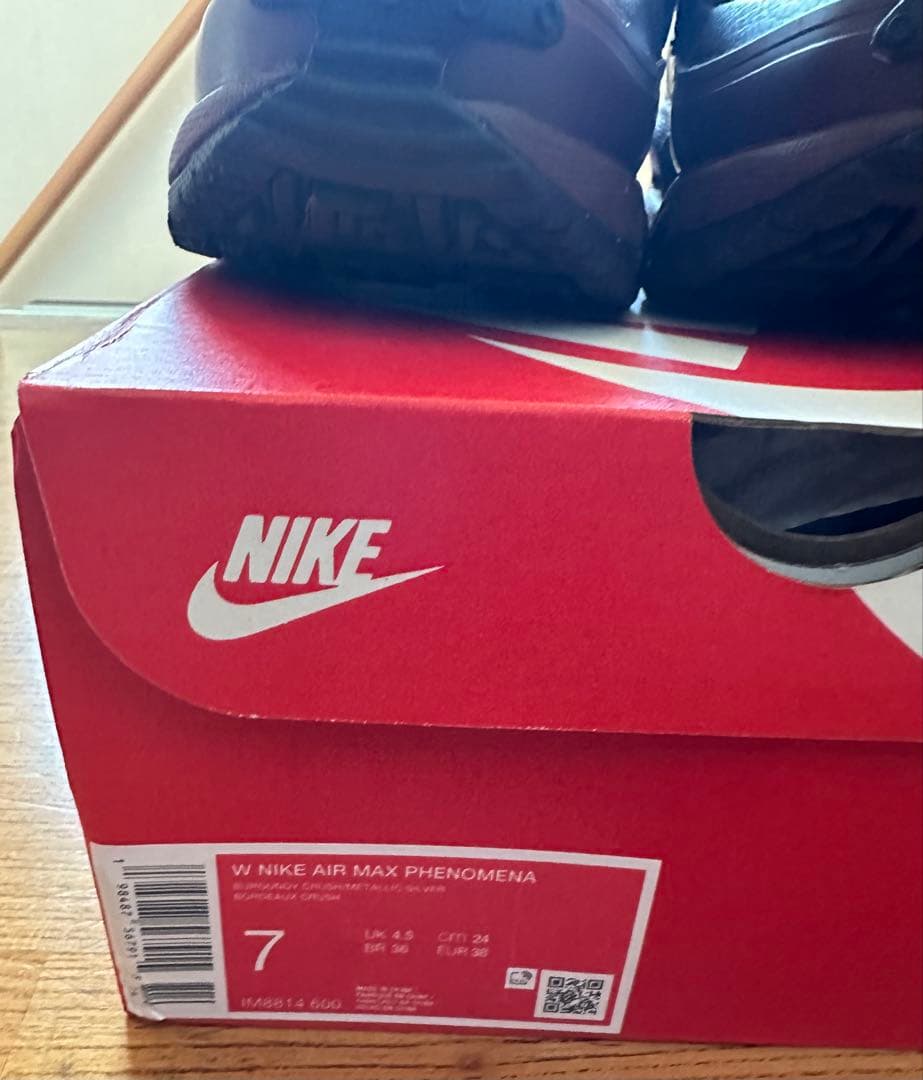 【美品】 NIKE AIRMAX PHENOMENA フェノメナ 24cm