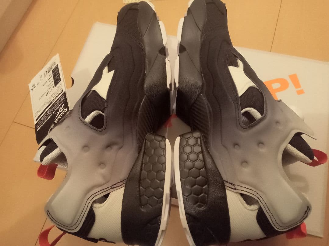 靴 Reebok INSTAPUMP FURY OG NM 265MM