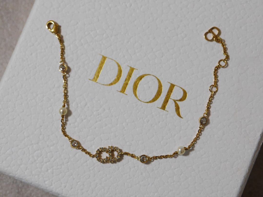Dior エレガントブレスレット