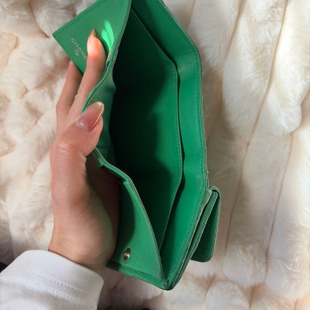 値下げ中！ CHANEL レザー三つ折り財布 ボーイシャネル