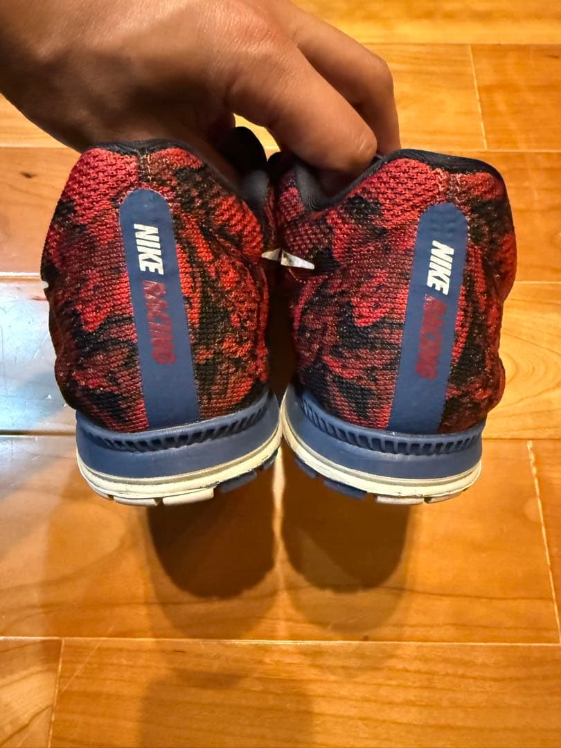 新品同様ナイキNike Gyakusou ランニングシューズ　レッド　24センチ