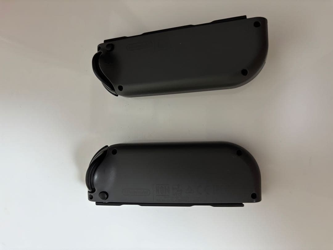 任天堂　Nintendo Switch スイッチ　本体　グレー　HAC-001