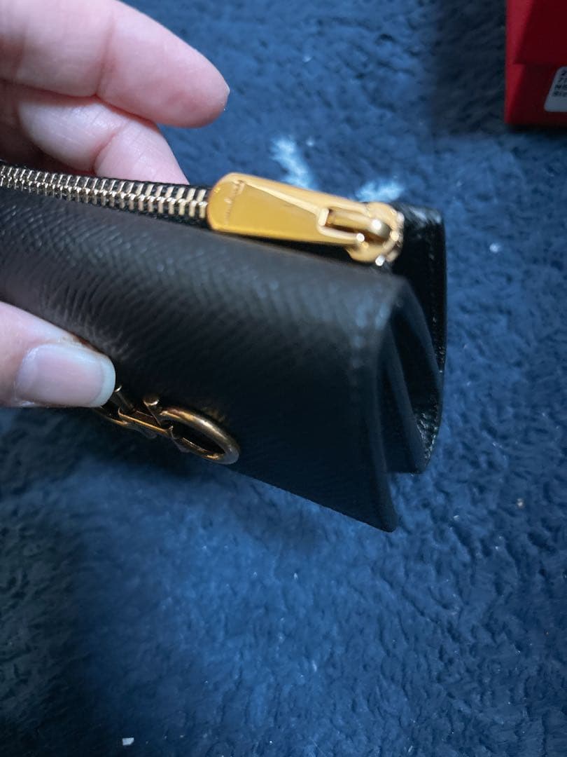Ferragamoブラック三つ折り財布