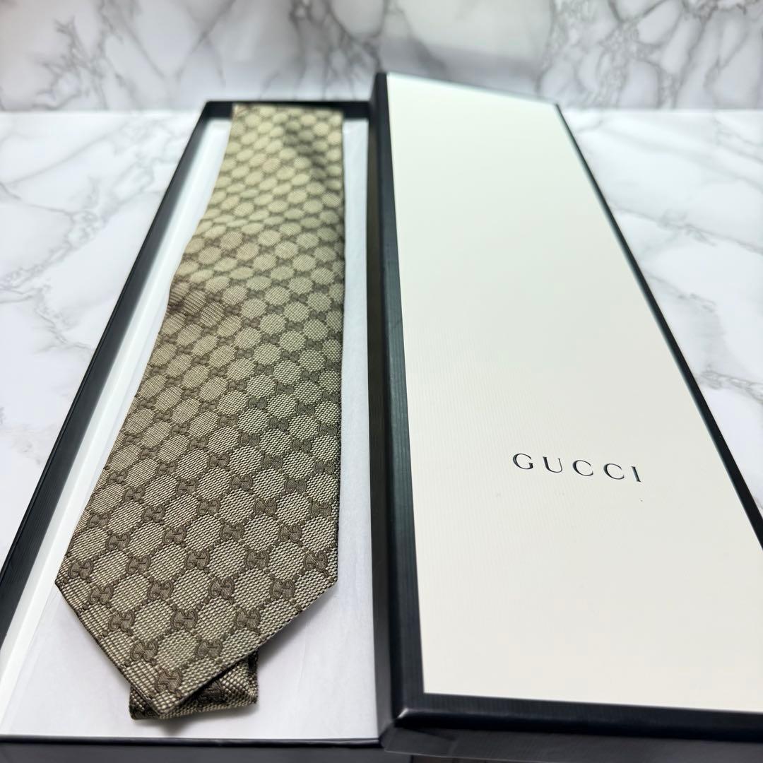 ✨極美品✨ 近年モデル GUCCI ネクタイ シルク GG柄 シェリーライン